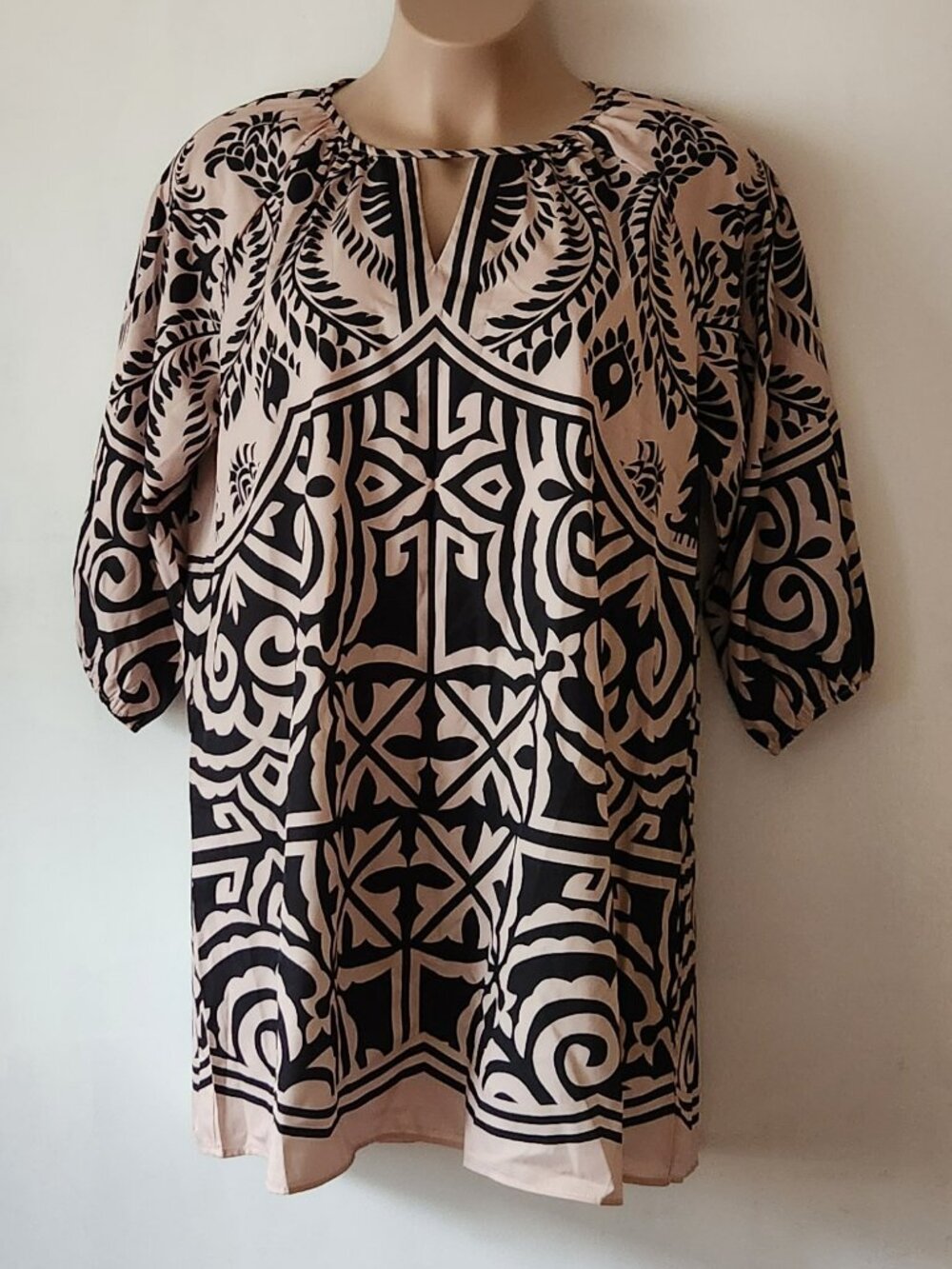 Pretty dress sz XL floral black ecru EUC